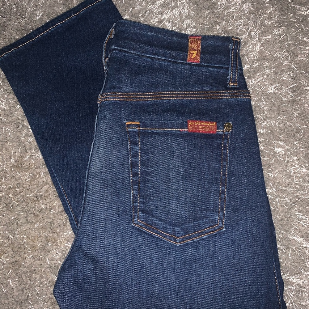 High Waist Vintage Straight-leg Jeans.